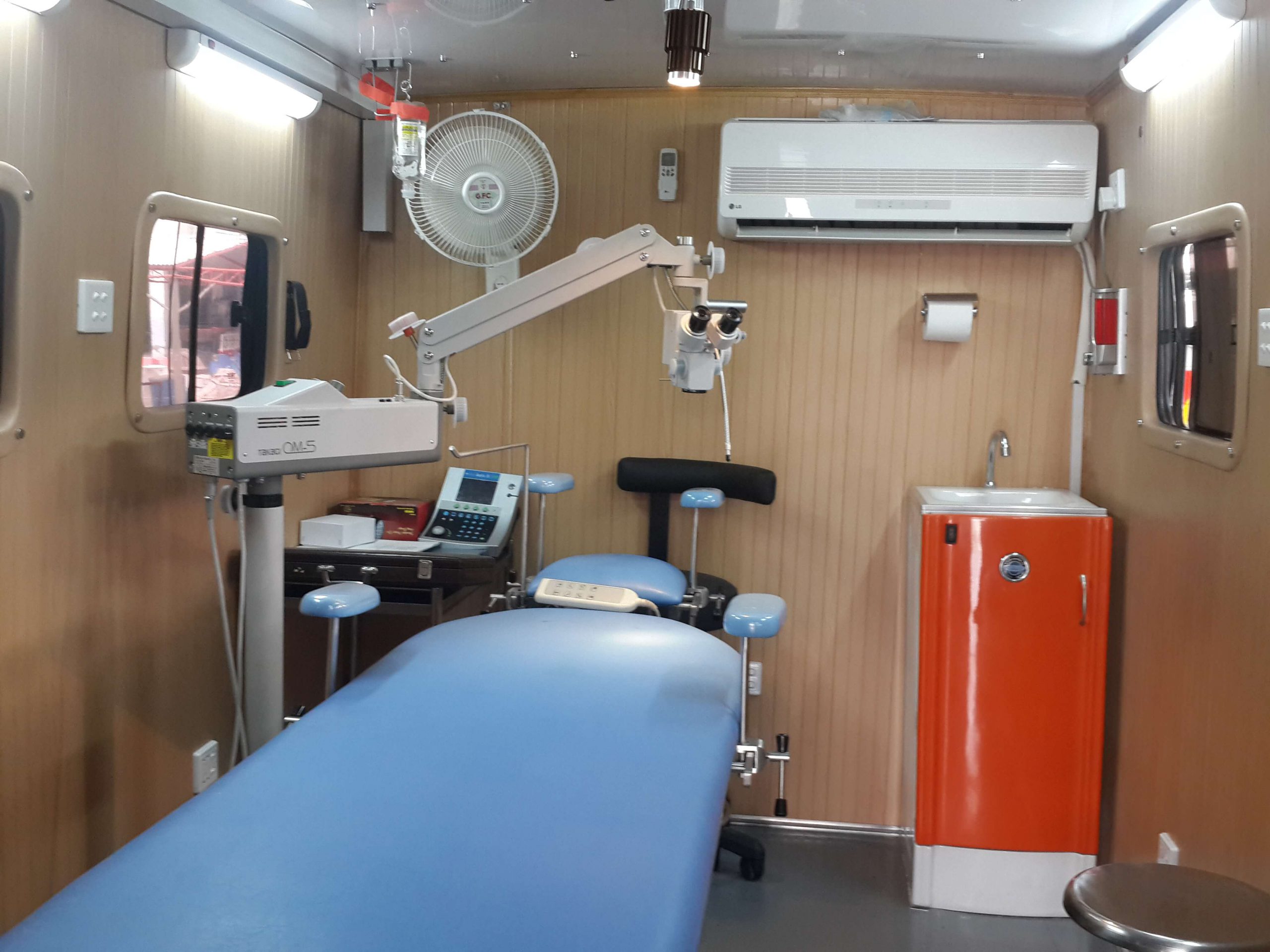 Mobile Health Unit - Pickup Canopy & Ambulance Manufacturer