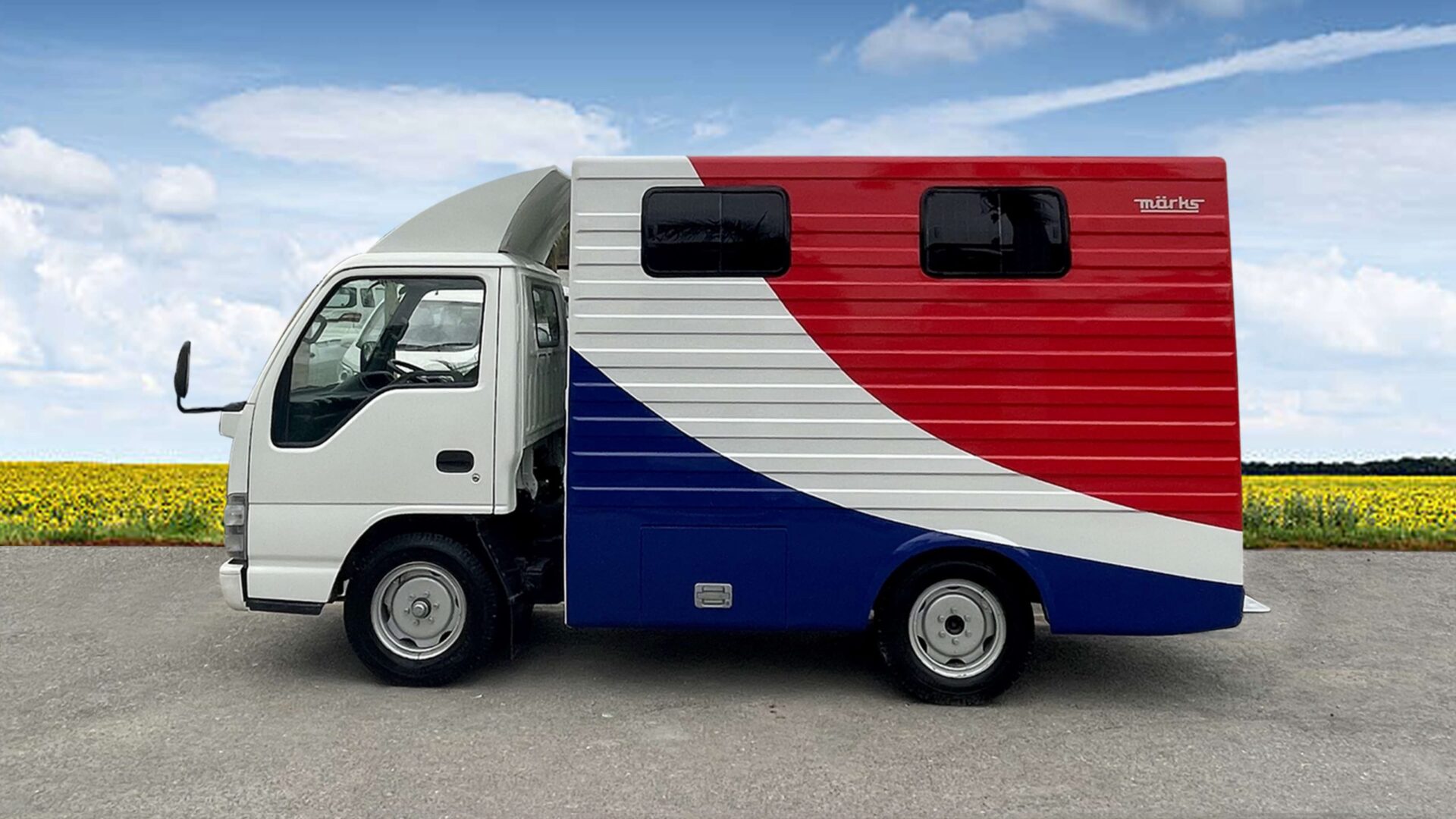 CUSTOMIZED VEHICLE ON ISUZU TRUCK (PEPSI)