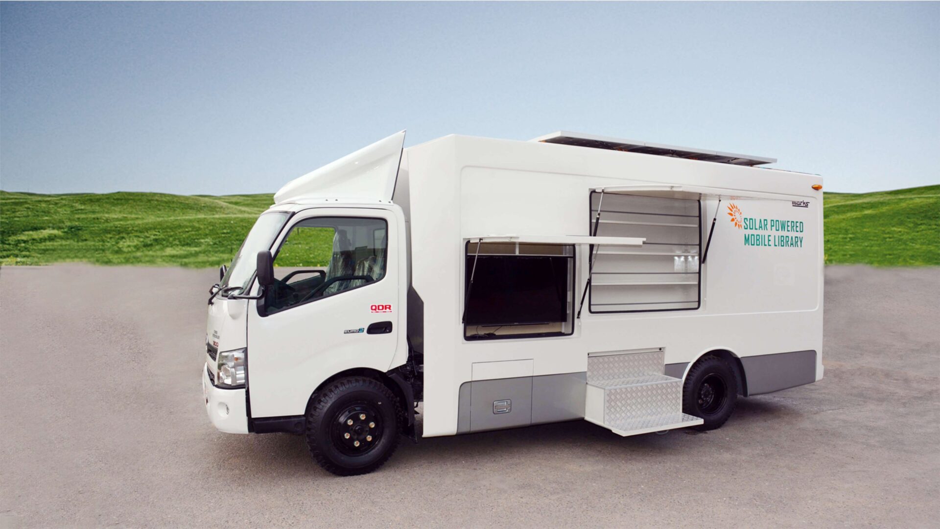 Mobile Library Fabricated on Hino Truck