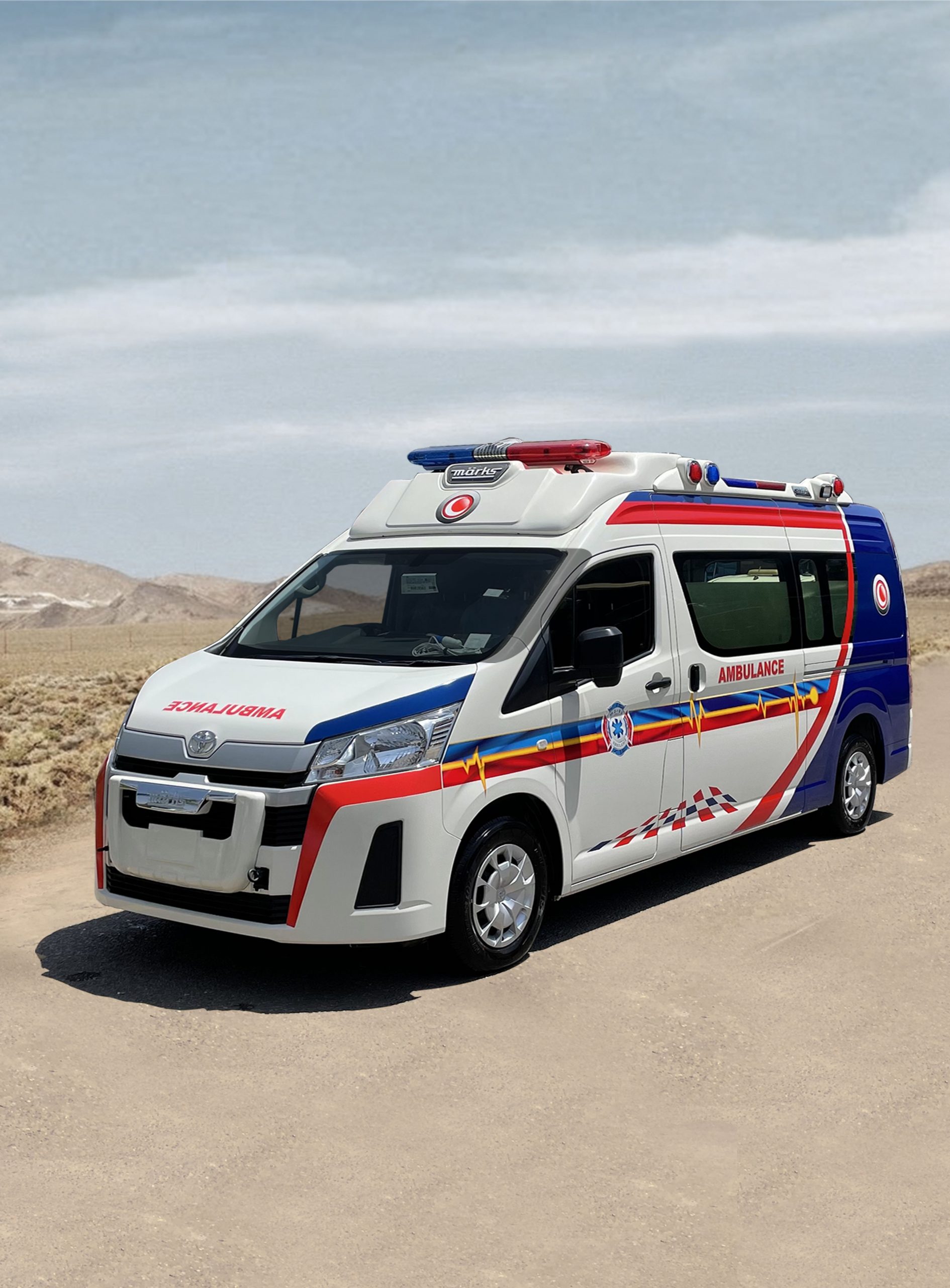 Toyota Hiace Van Ambulance (HiRoof)